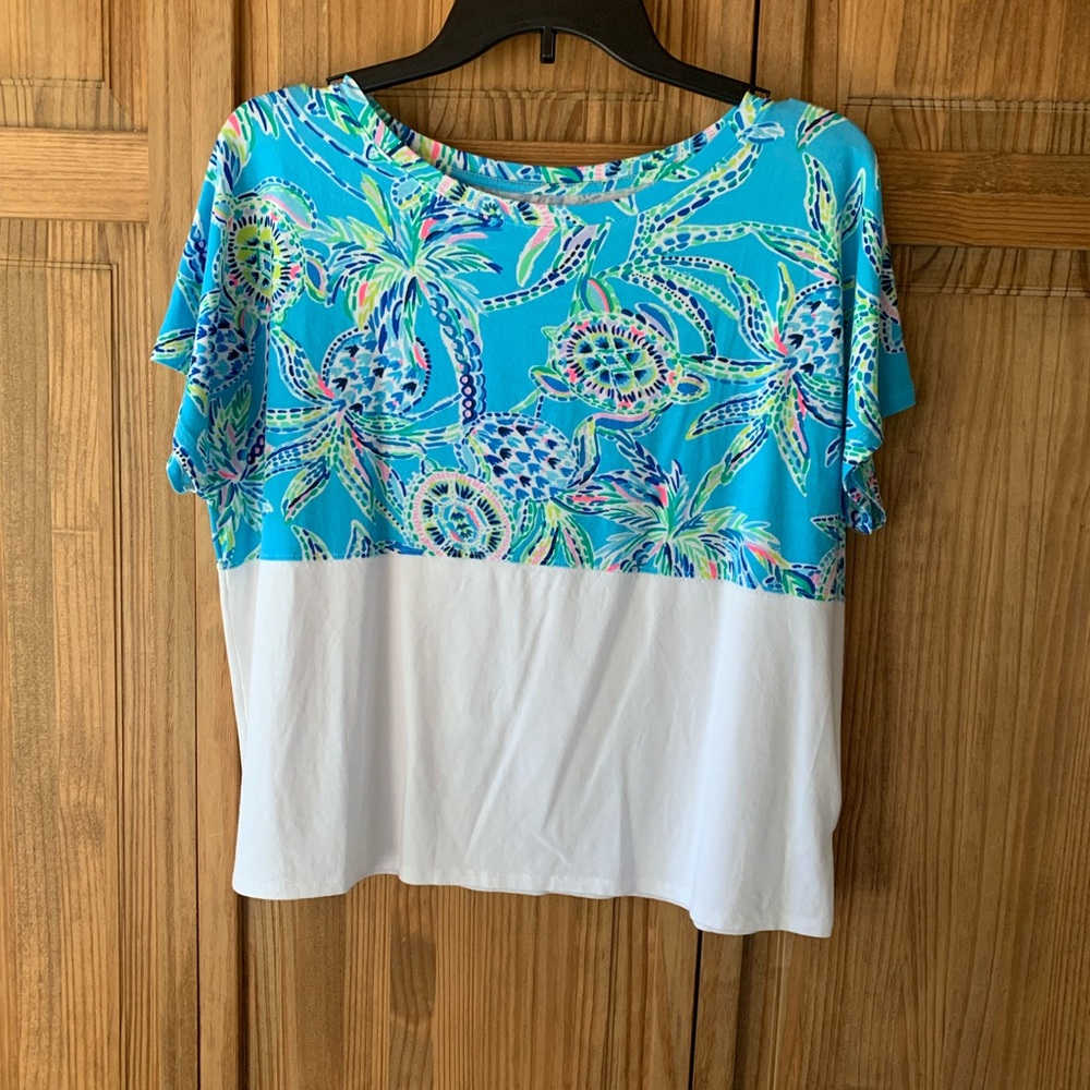 Lilly pulitzer short sleeve Finn top